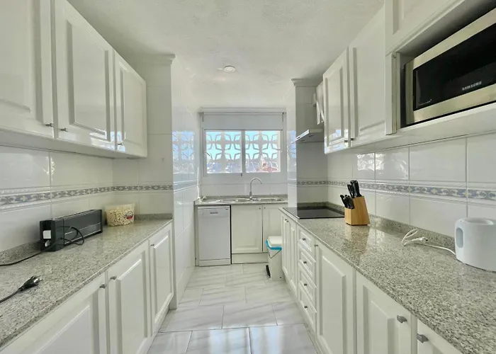 Torre Coblanca Seafront Appartement *