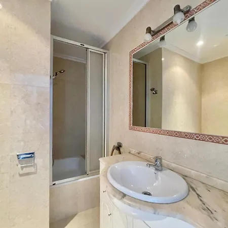 Torre Coblanca Seafront Appartement