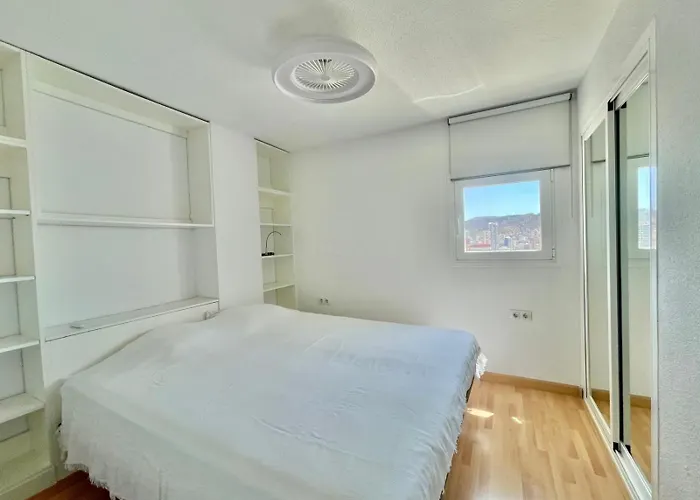 Torre Coblanca Seafront Apartmán *