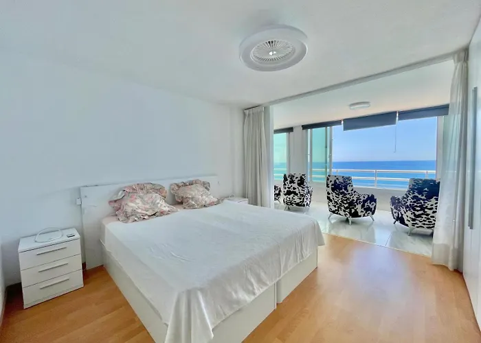 شقة Torre Coblanca Seafront بينايدورم