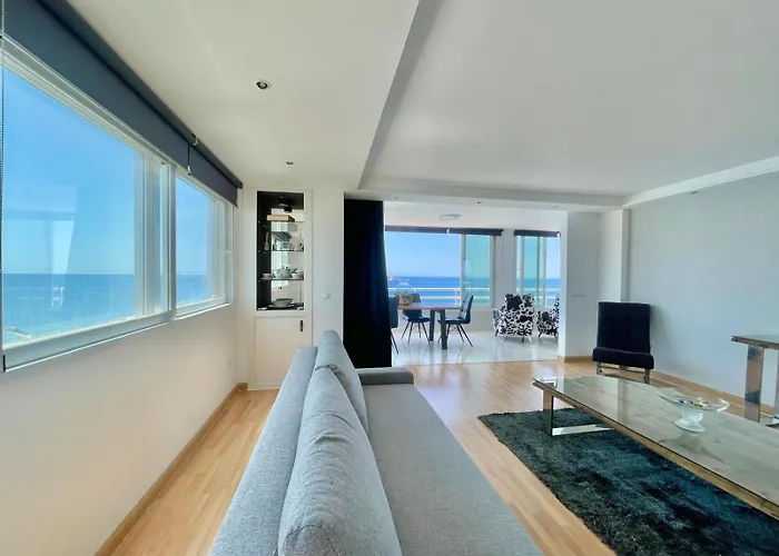 Torre Coblanca Seafront *