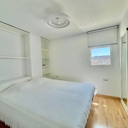 Torre Coblanca Seafront Апартаменты *