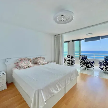 Апартаменты Torre Coblanca Seafront Бенидорм