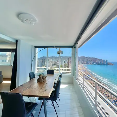 Torre Coblanca Seafront 아파트